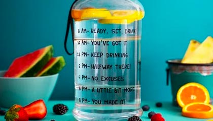 开云娱乐官网-曼联锋线连线默契，红魔军团力争欧冠，曼联球迷叫红魔